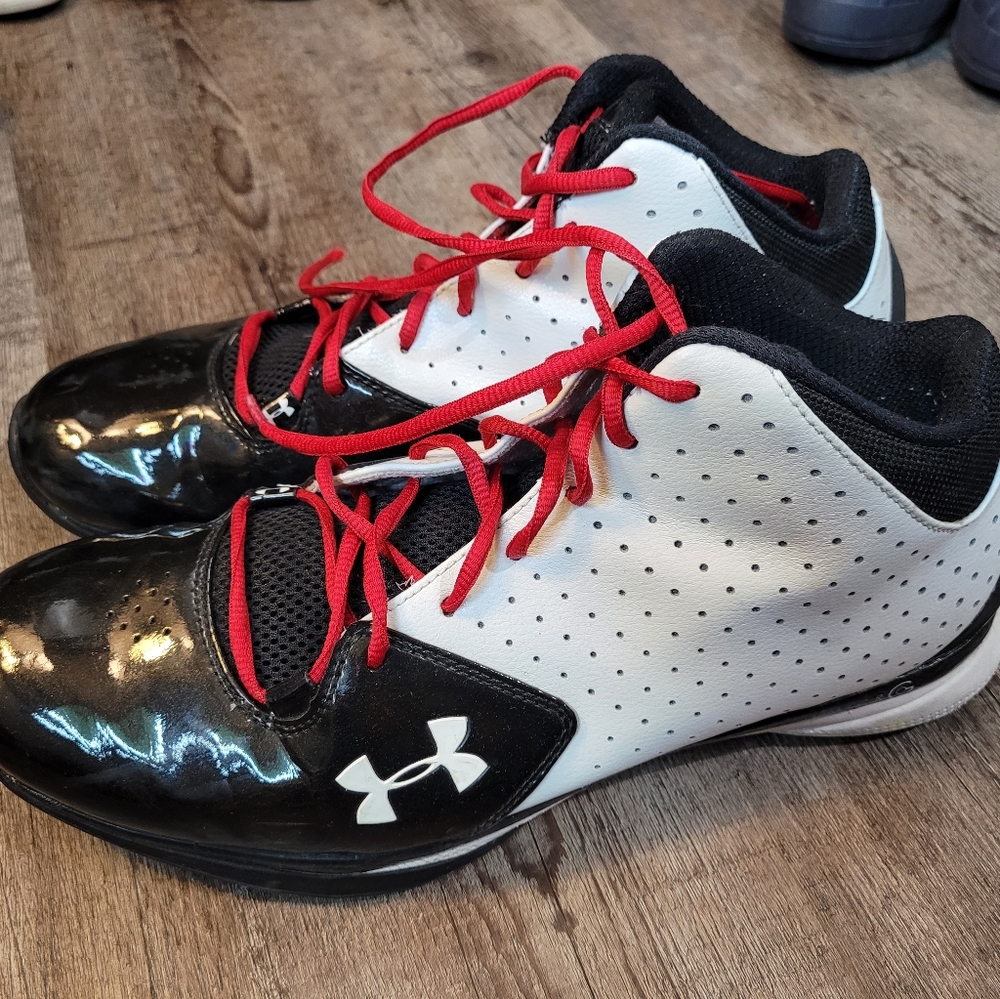 Men's 13 Under Armour Shoes